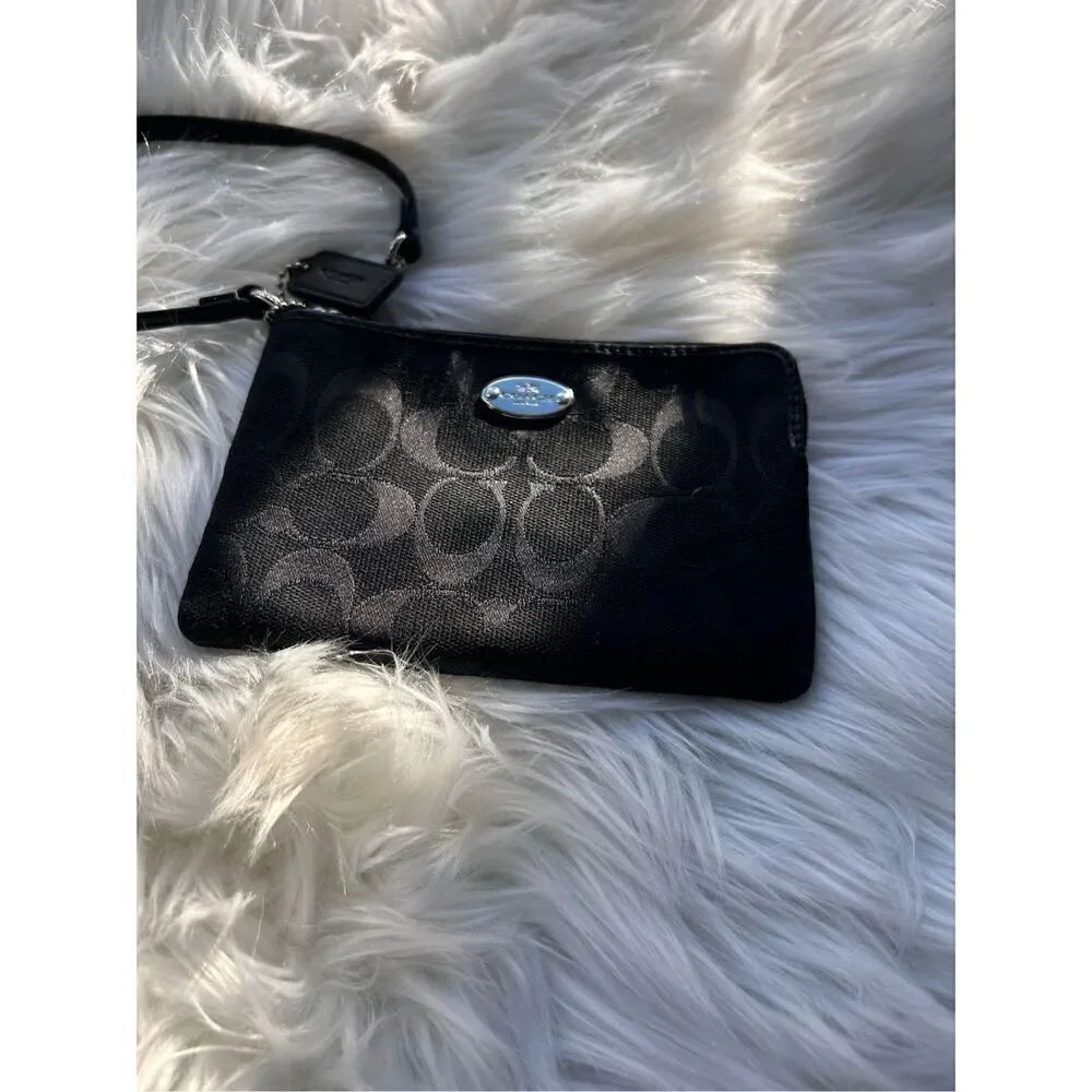 Coach black wristlet older style clutch card wallet purse